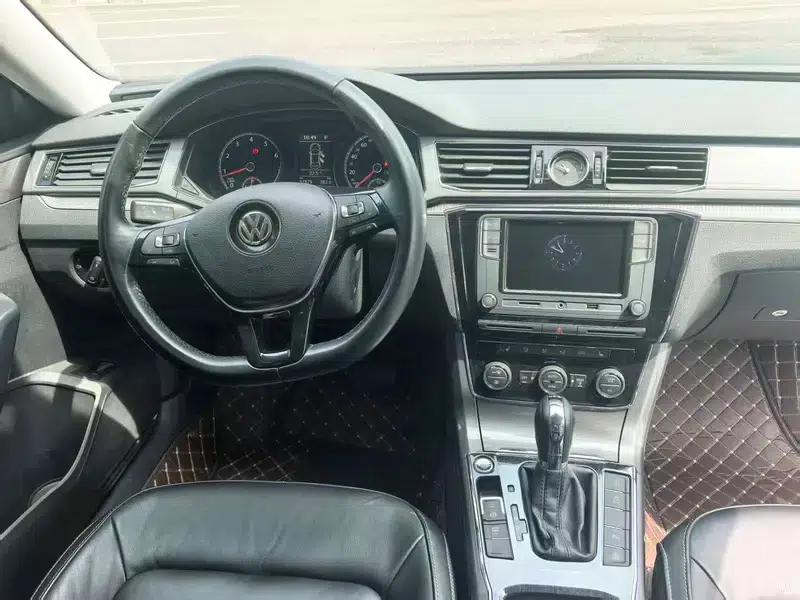 2017 Passat 330TSI DSG Royal Edition — миниатюра 8