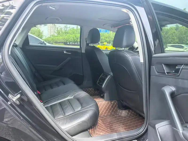 2017 Passat 330TSI DSG Royal Edition — миниатюра 10