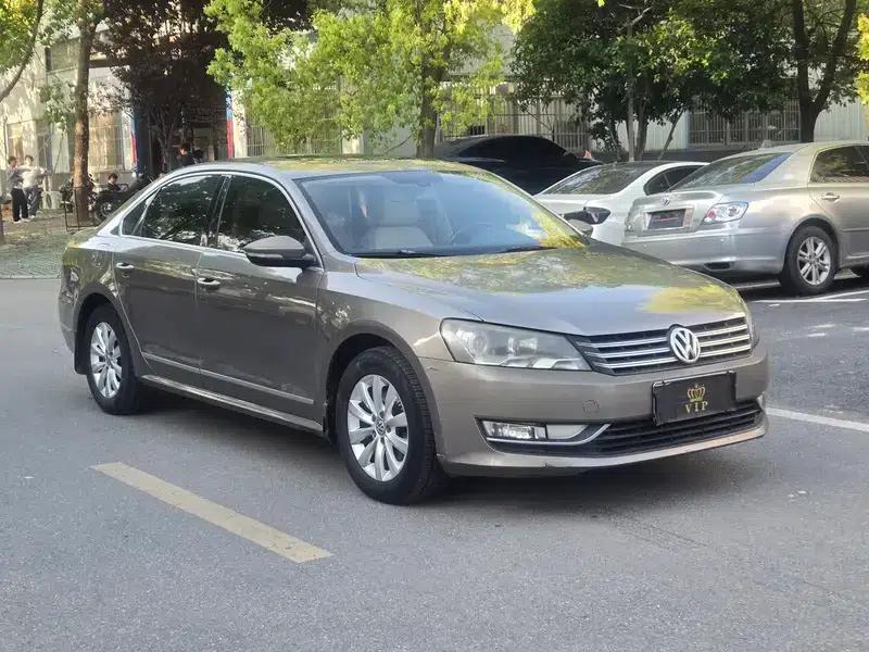 2014 Passat 1.8TSI DSG Premium Navigation Edition — миниатюра 3