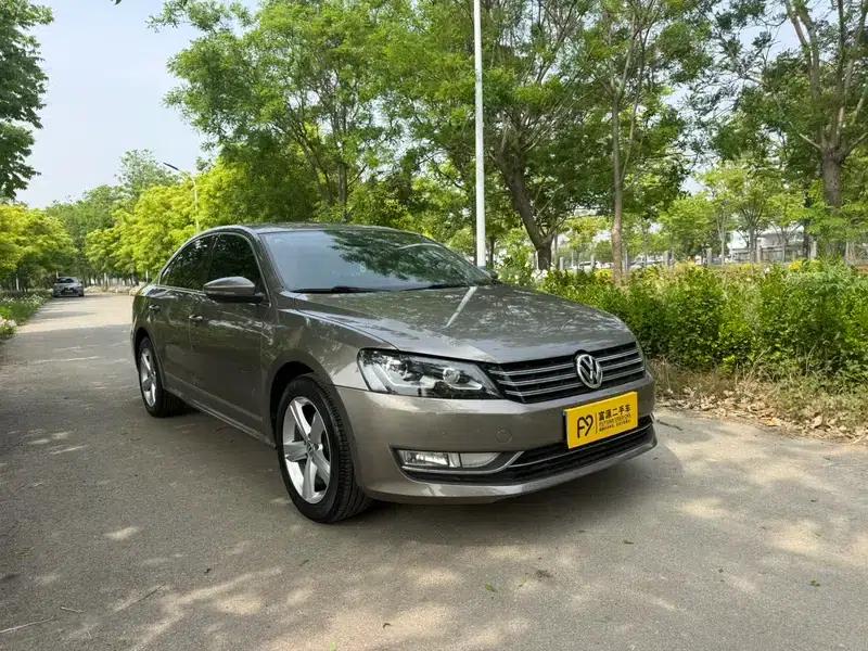 2015 Passat 1.8TSI DSG Royal Edition — миниатюра 3
