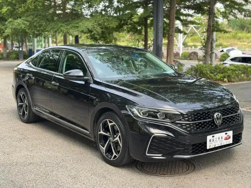 2024 Passat 380TSI Starry Sky Luxury Edition — миниатюра 3