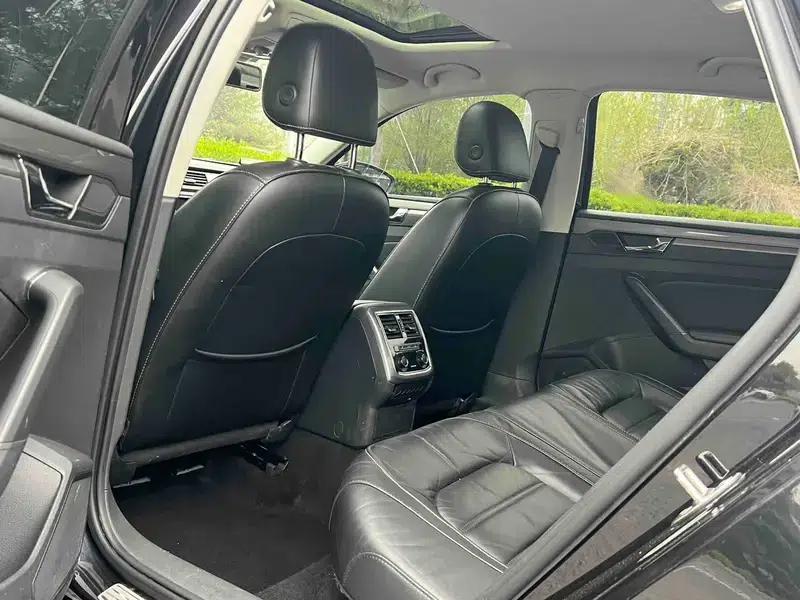 2017 Passat 330TSI DSG Premium Edition — миниатюра 15