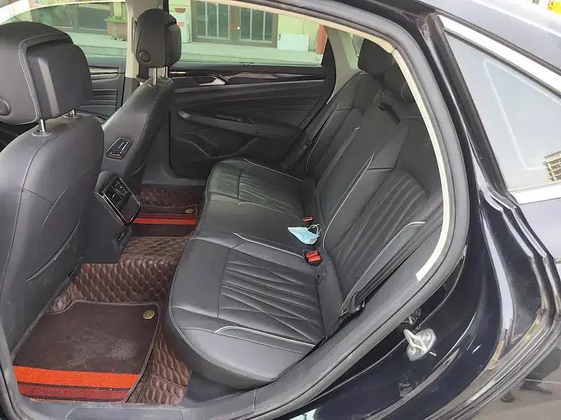 2022 Volkswagen Passat 330TSI Starry Sky Luxury Edition — миниатюра 9