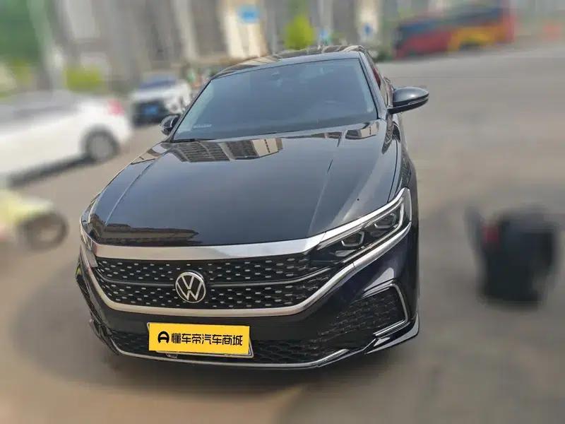 2022 Volkswagen Passat 330TSI Starry Sky Luxury Edition — миниатюра 2