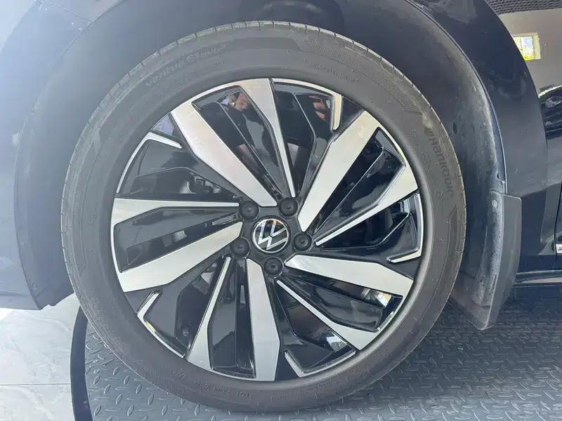 2024 Passat Outstanding Edition 380TSI Dragon Edition — миниатюра 12