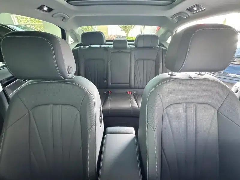 2024 Passat Outstanding Edition 380TSI Dragon Edition — миниатюра 25