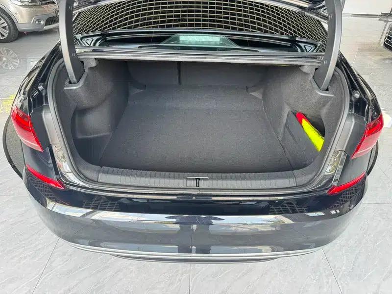 2024 Passat Outstanding Edition 380TSI Dragon Edition — миниатюра 27
