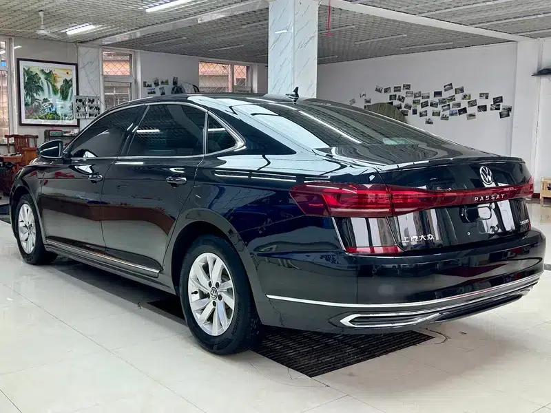 2023 Passat Facelift 280TSI Elite Edition — миниатюра 4