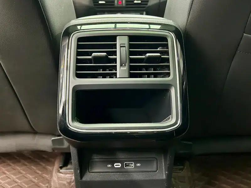 2023 Passat Facelift 280TSI Elite Edition — миниатюра 9