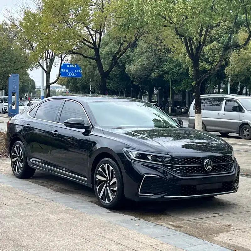 2022 Volkswagen Passat 330TSI Starry Sky Elite Edition — миниатюра 3