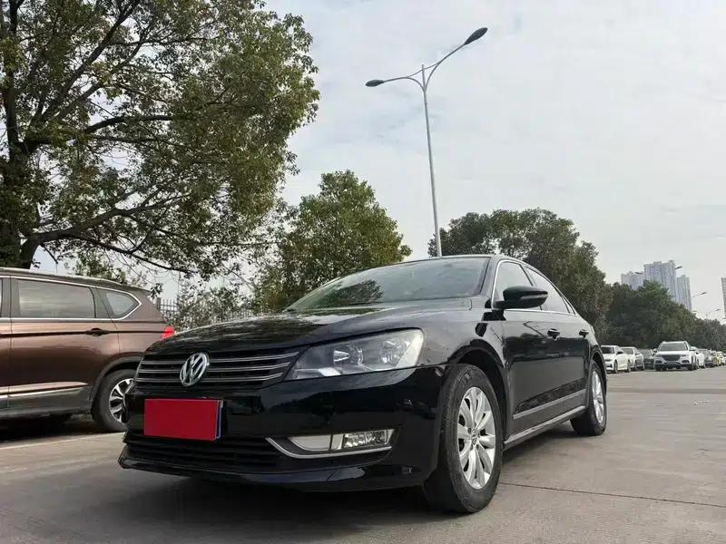 2015 Passat 1.8TSI DSG Premium Edition — миниатюра 1