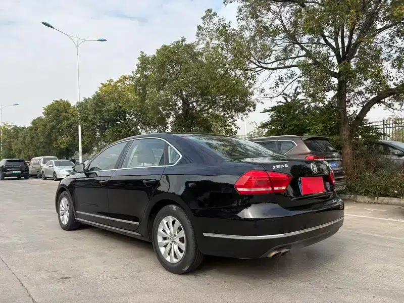 2015 Passat 1.8TSI DSG Premium Edition — миниатюра 4