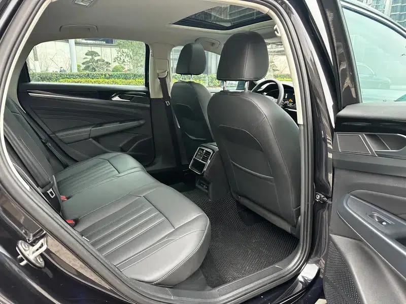 2022 Passat 280TSI Elite Edition — миниатюра 13