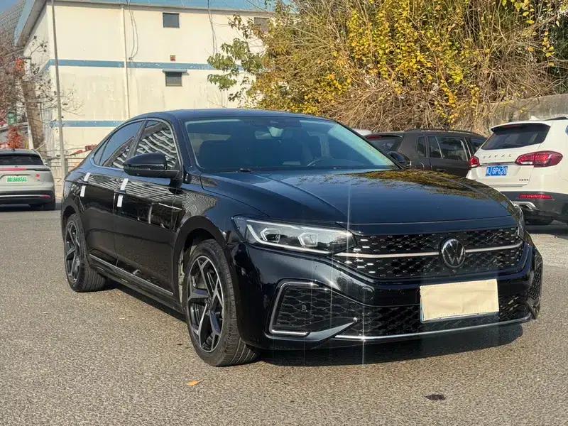 2024 Passat 380TSI Starry Sky Luxury Edition — миниатюра 3