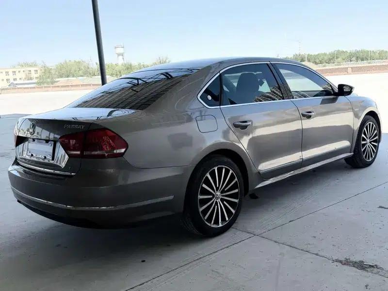 2011 Passat 1.8TSI DSG Premium Edition — миниатюра 6