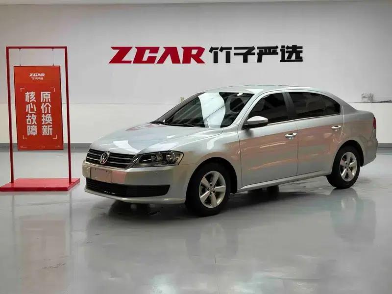 2013 Volkswagen Lavida Classic Facelift 1.6L Automatic Fashion Edition — миниатюра 1
