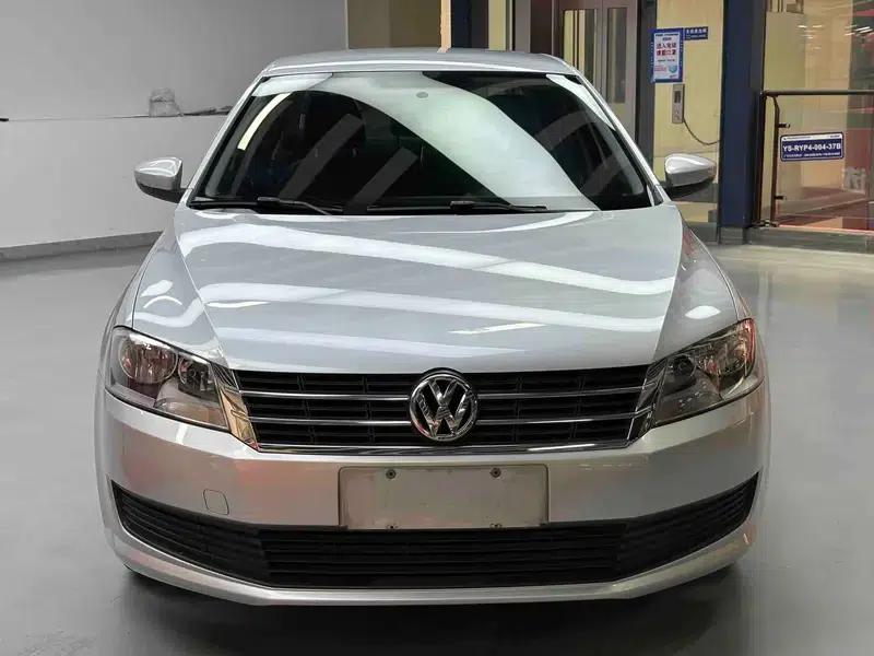2013 Volkswagen Lavida Classic Facelift 1.6L Automatic Fashion Edition — миниатюра 2