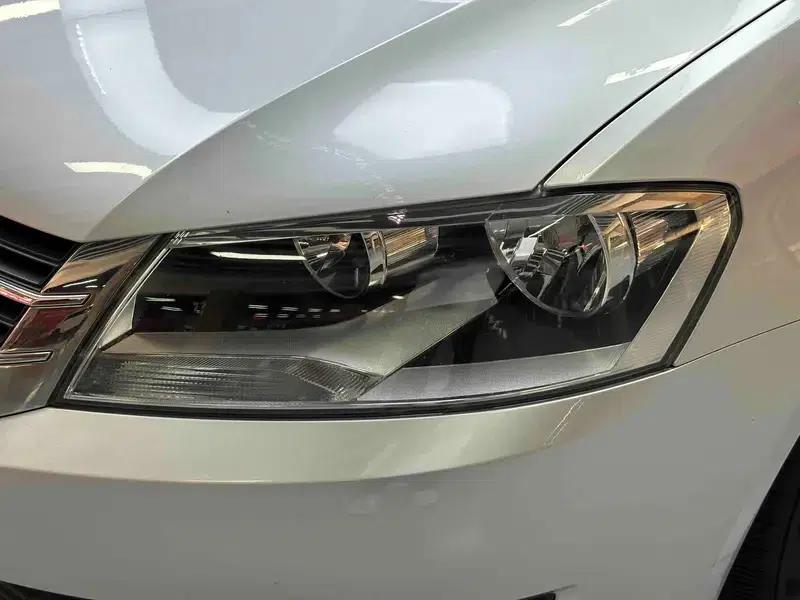 2013 Volkswagen Lavida Classic Facelift 1.6L Automatic Fashion Edition — миниатюра 11
