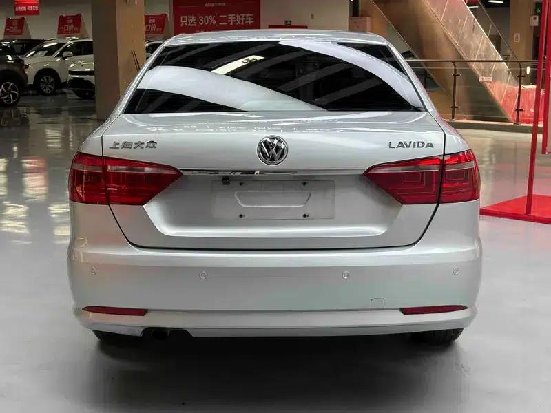 2013 Volkswagen Lavida Classic Facelift 1.6L Automatic Fashion Edition — миниатюра 6