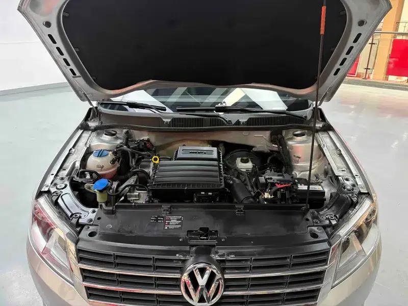 2013 Volkswagen Lavida Classic Facelift 1.6L Automatic Fashion Edition — миниатюра 10