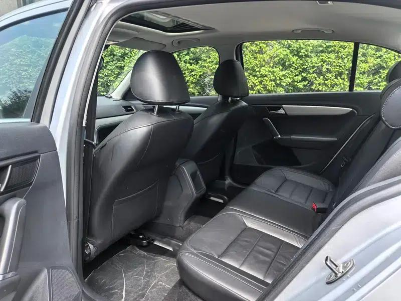 2013 Volkswagen Lavida 1.4TSI DSG Luxury Navigation Edition — миниатюра 13