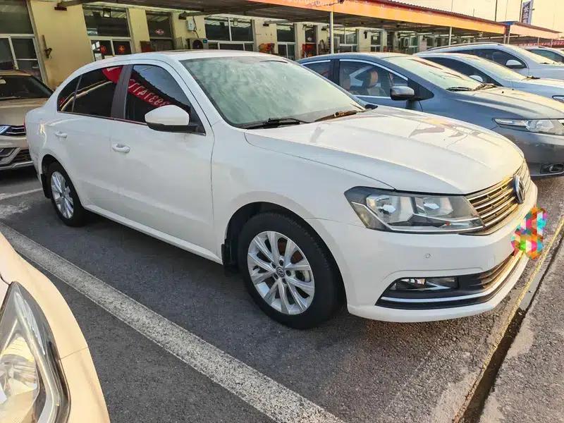 2015 Volkswagen Lavida 1.6L Automatic Comfort Edition — миниатюра 3