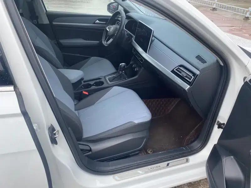 2023 Volkswagen Lavida 1.5L Automatic Five Million Edition — миниатюра 7