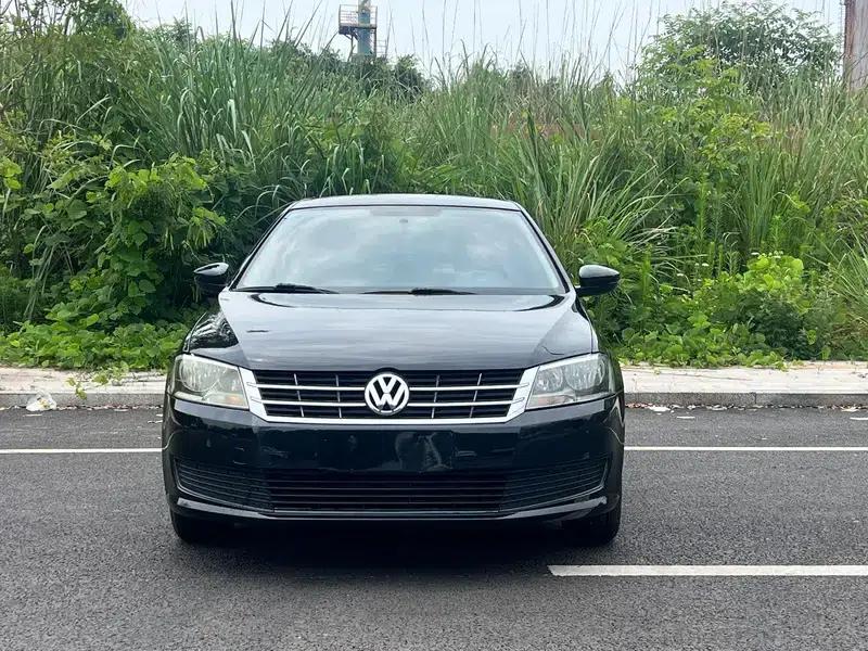 2017 Volkswagen Lavida 1.6L Automatic Comfort Edition — миниатюра 2