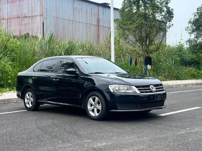 2017 Volkswagen Lavida 1.6L Automatic Comfort Edition — миниатюра 3