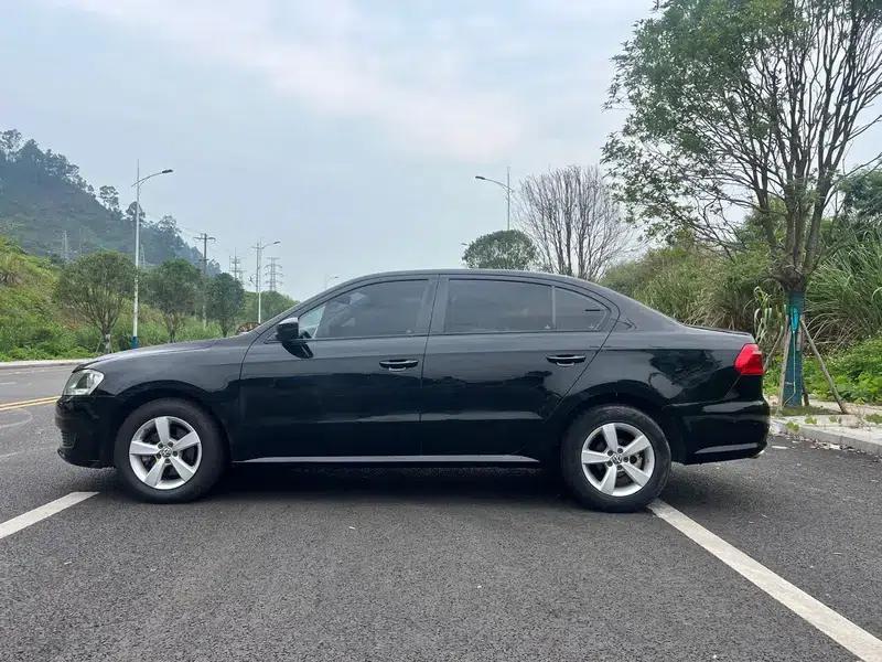 2017 Volkswagen Lavida 1.6L Automatic Comfort Edition — миниатюра 4