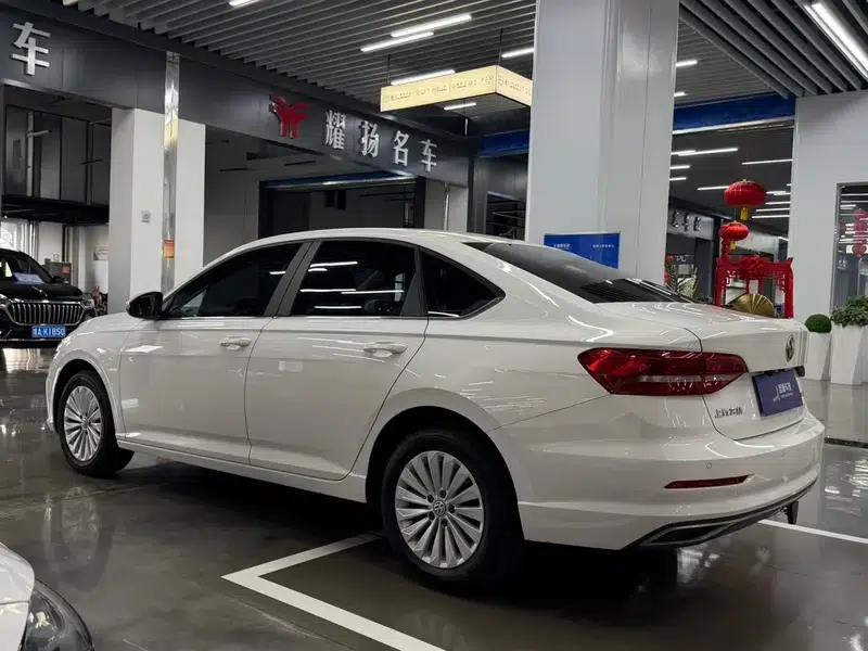 2019 Volkswagen Lavida 1.5L Automatic Comfort Edition (China VI Emission Standard) — миниатюра 4
