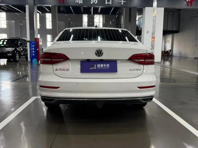 2019 Volkswagen Lavida 1.5L Automatic Comfort Edition (China VI Emission Standard) — миниатюра 5