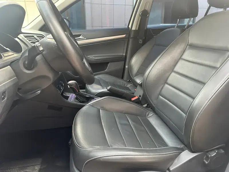 2017 Volkswagen Lavida 230TSI DSG Comfort Edition — миниатюра 17