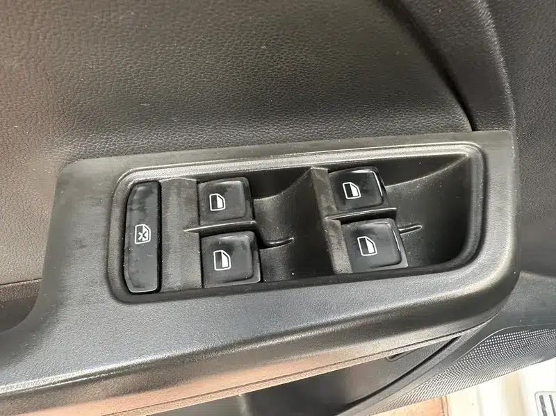 2017 Volkswagen Lavida 230TSI DSG Comfort Edition — миниатюра 22