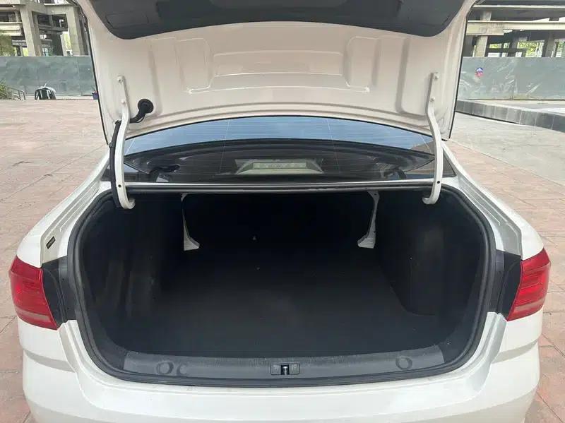 2017 Volkswagen Lavida 230TSI DSG Comfort Edition — миниатюра 24