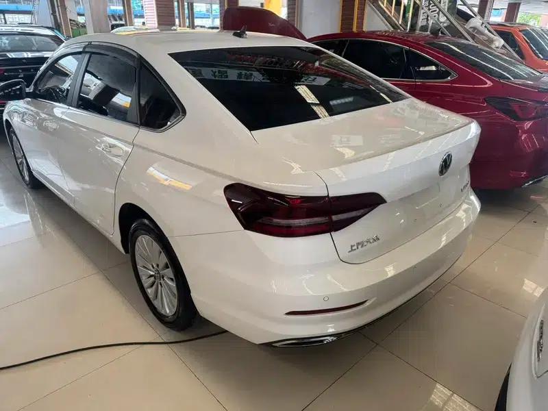 2019 Volkswagen Lavida 1.5L Automatic Comfort Edition (China VI Emission Standard) — миниатюра 3