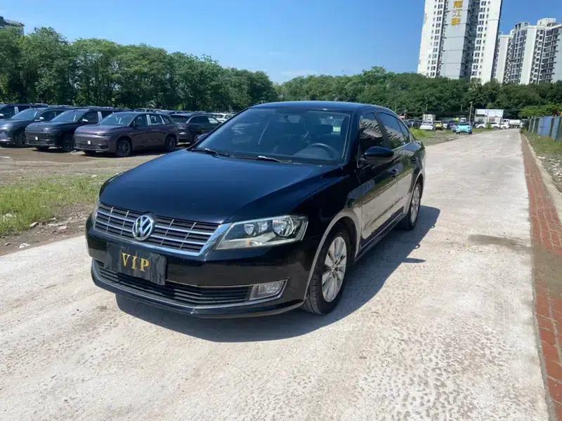 2013 Volkswagen Lavida 1.4TSI DSG Luxury Edition — миниатюра 1