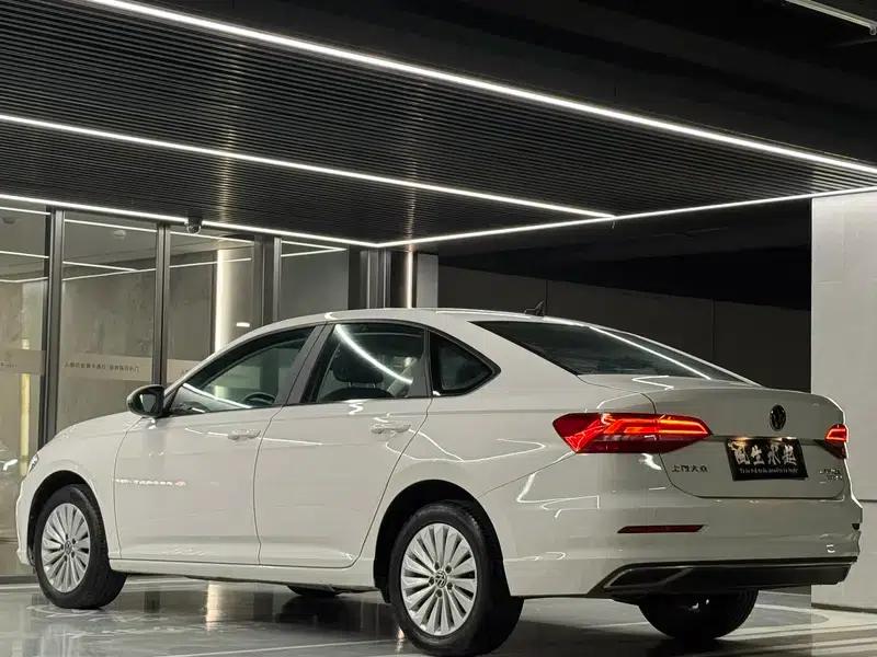 2021 Volkswagen Lavida 280TSI DSG Comfort Edition — миниатюра 4