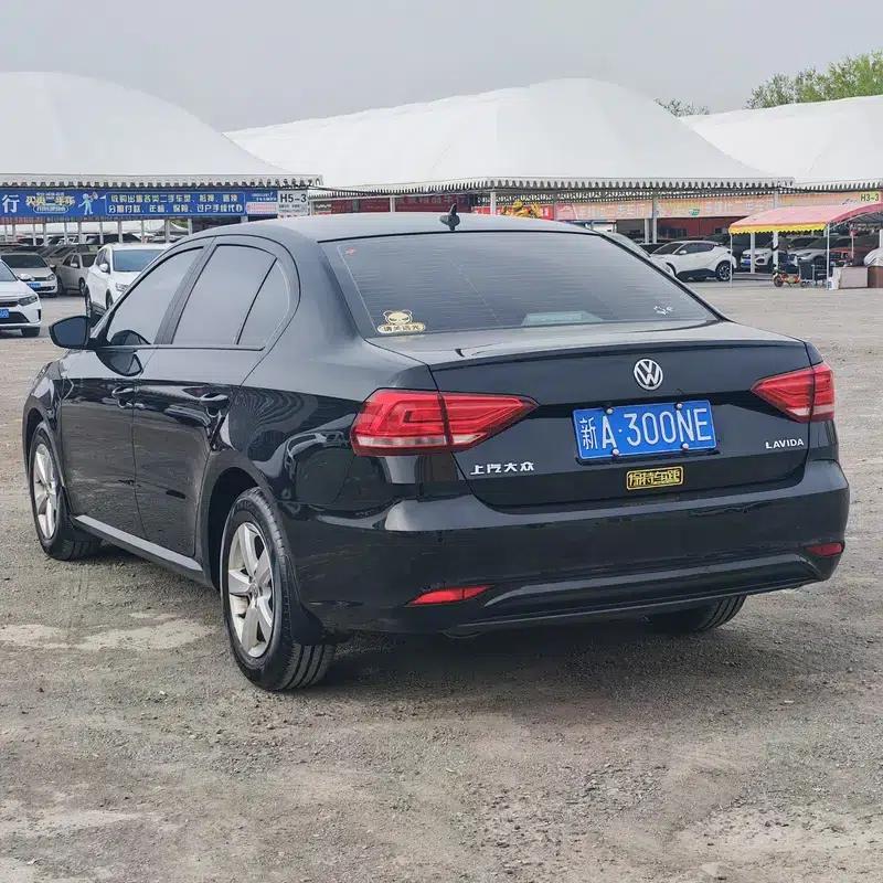 2021 Volkswagen Lavida 1.5L Automatic Fashion Edition — миниатюра 4