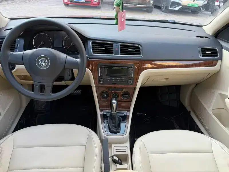 2013 Volkswagen Lavida 1.4TSI DSG Luxury Edition — миниатюра 7