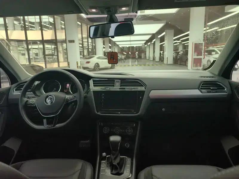 Tiguan L 2020 330TSI Automatic 2WD Panoramic Comfort Edition (China VI Emission Standard) — миниатюра 8