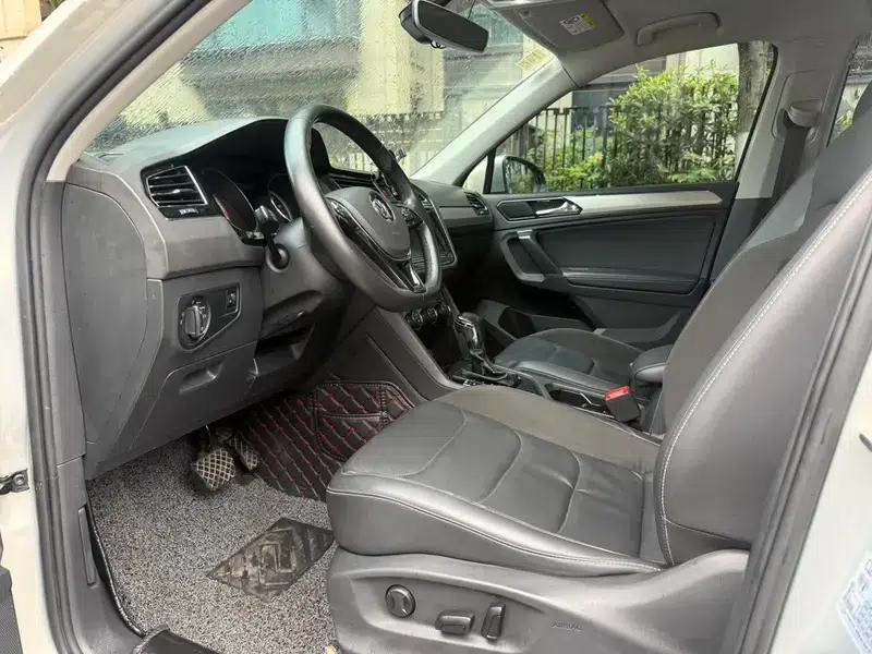 Tiguan L 2018 Facelift 330TSI Automatic 2WD Luxury Edition — миниатюра 10