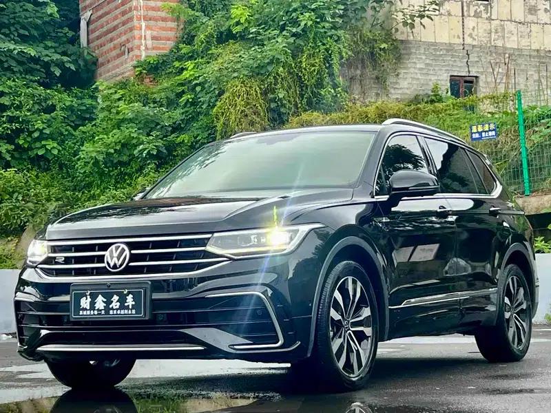 Tiguan L 2022 330TSI Automatic 2WD R-Line Premium Edition — миниатюра 1