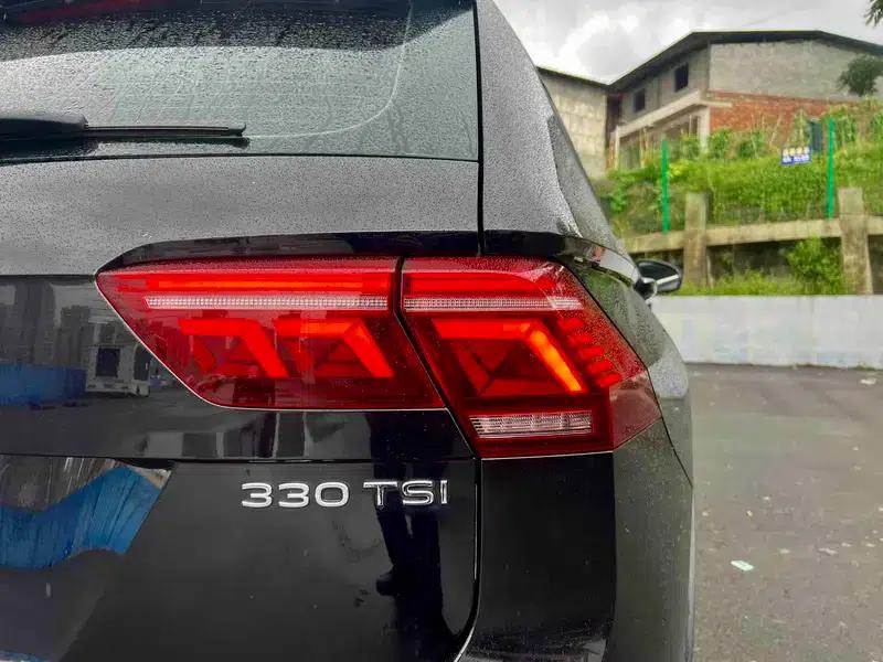 Tiguan L 2022 330TSI Automatic 2WD R-Line Premium Edition — миниатюра 9