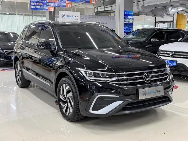 Tiguan L 2023 280TSI Trendy Limited Edition — миниатюра 3