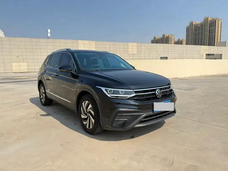 Tiguan L 2024 Outstanding Edition 300TSI 2WD Dragon Edition — миниатюра 3