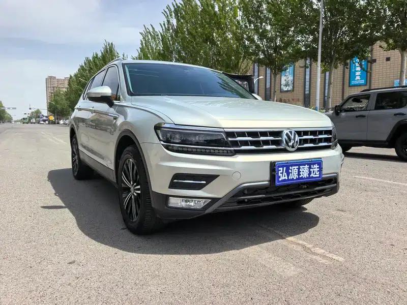 Tiguan L 2017 380TSI Automatic 4WD Luxury Edition — миниатюра 3