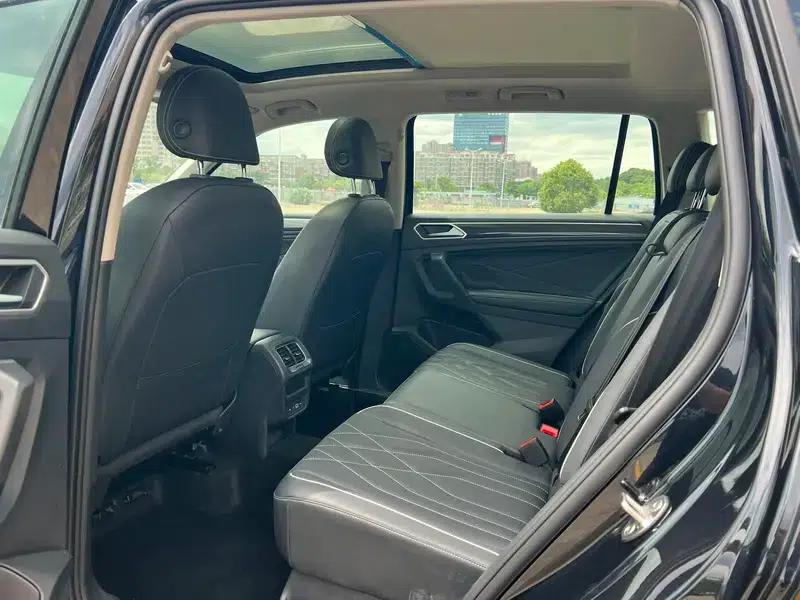 Tiguan L 2023 280TSI Trendy Limited Edition — миниатюра 13
