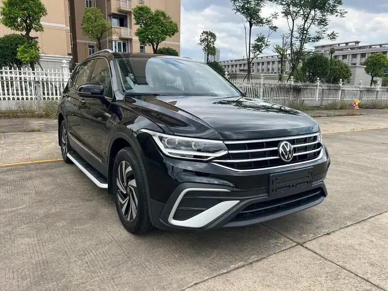 Tiguan L 2023 280TSI Trendy Limited Edition — миниатюра 3