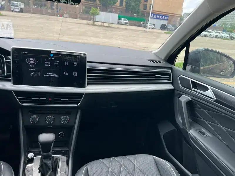 Tiguan L 2023 280TSI Trendy Limited Edition — миниатюра 7